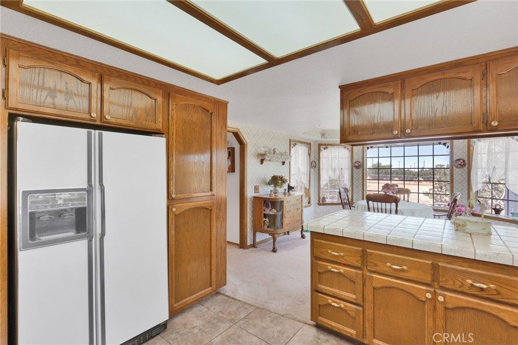 Image 15 of property listing at 8172 Coyote, Hesperia, CA 92344