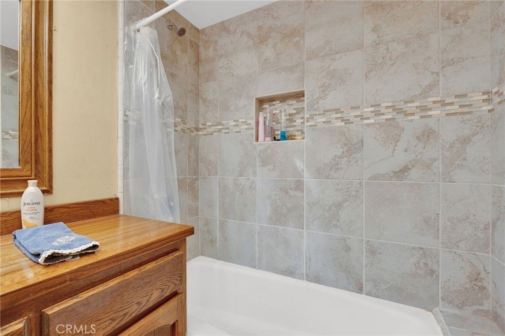 Image 24 of property listing at 8172 Coyote, Hesperia, CA 92344