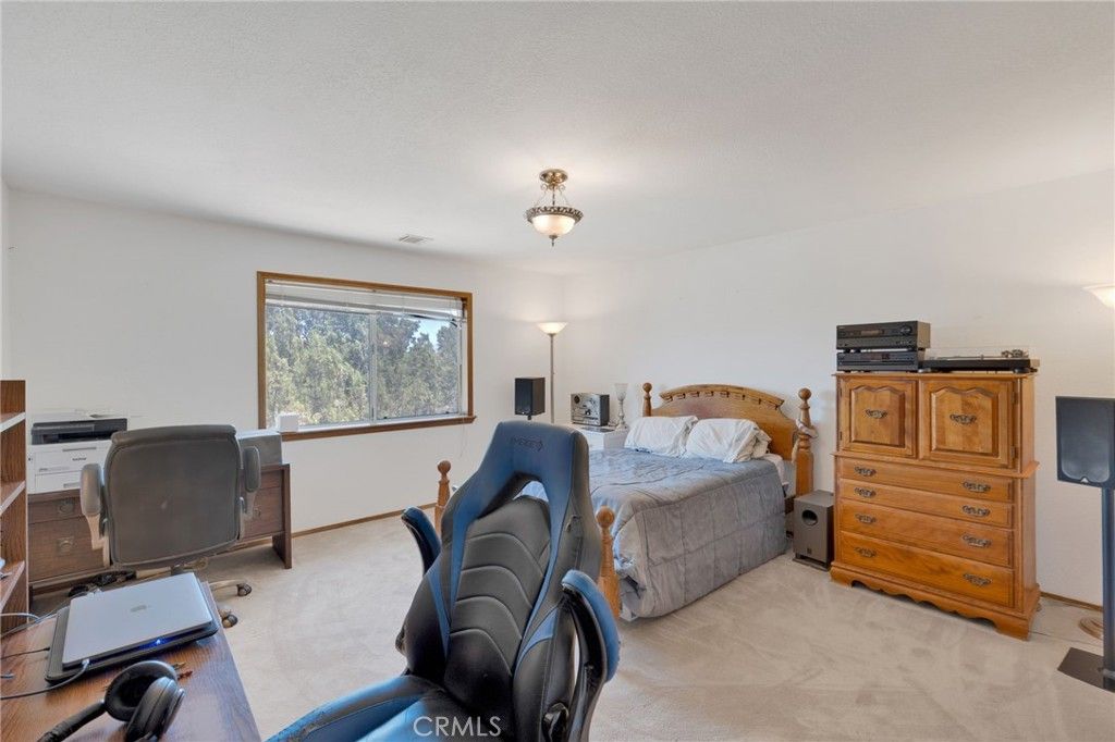 Image 26 of property listing at 8172 Coyote, Hesperia, CA 92344