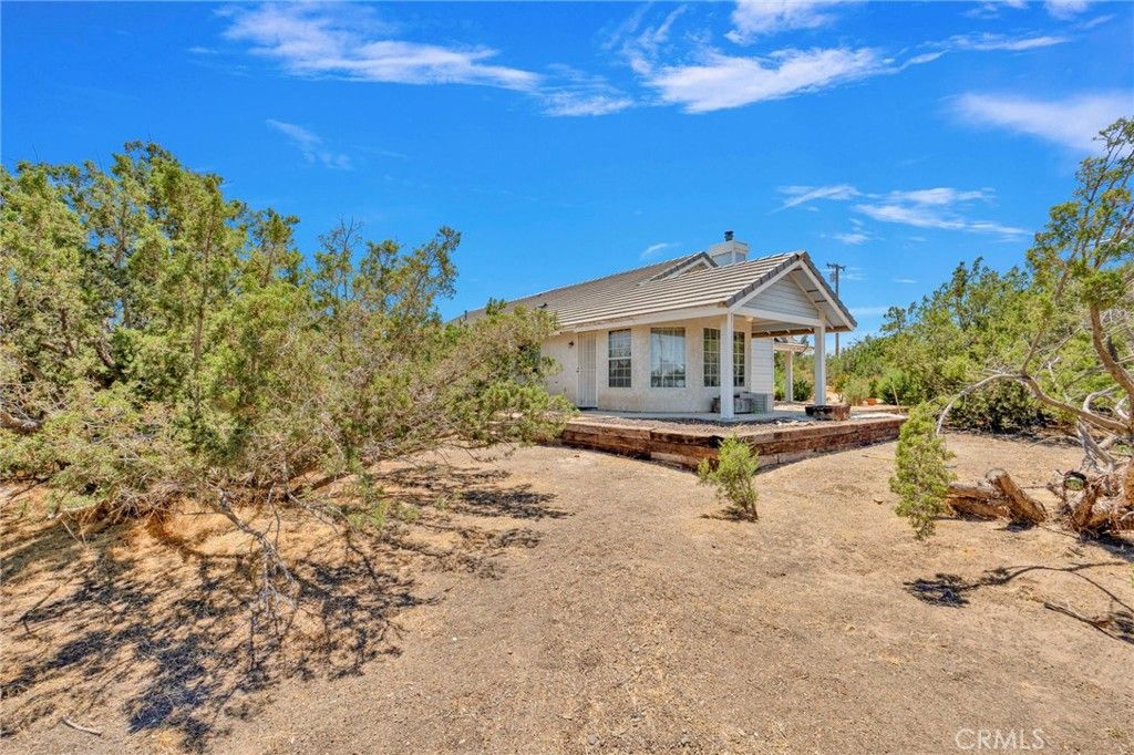 Image 38 of property listing at 8172 Coyote, Hesperia, CA 92344