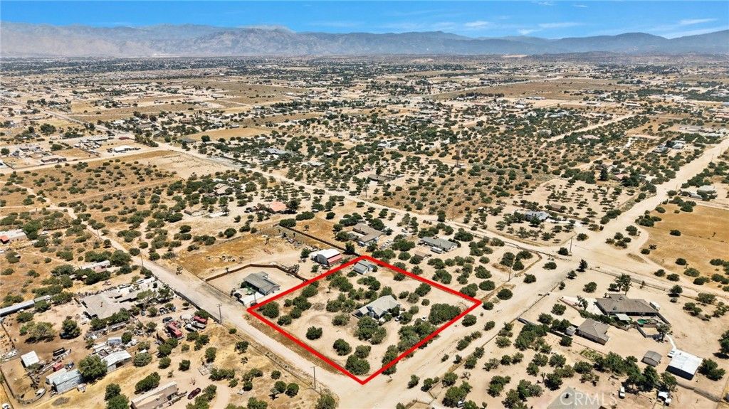 Image 41 of property listing at 8172 Coyote, Hesperia, CA 92344