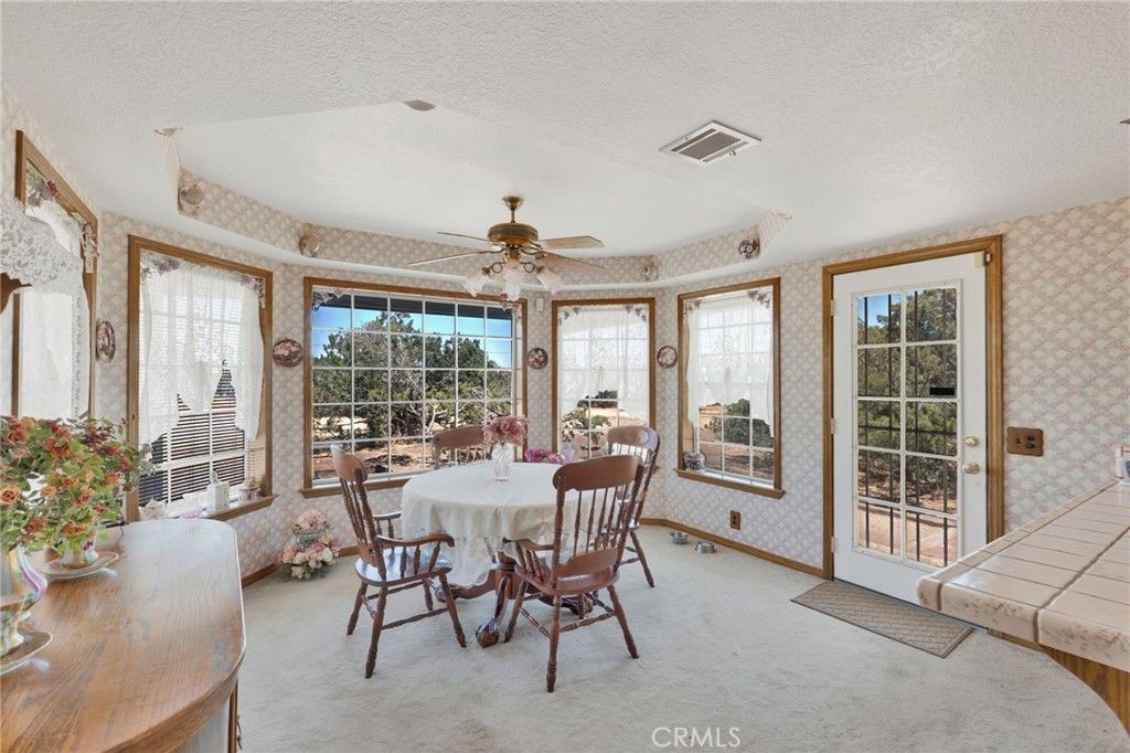 Image 9 of property listing at 8172 Coyote, Hesperia, CA 92344