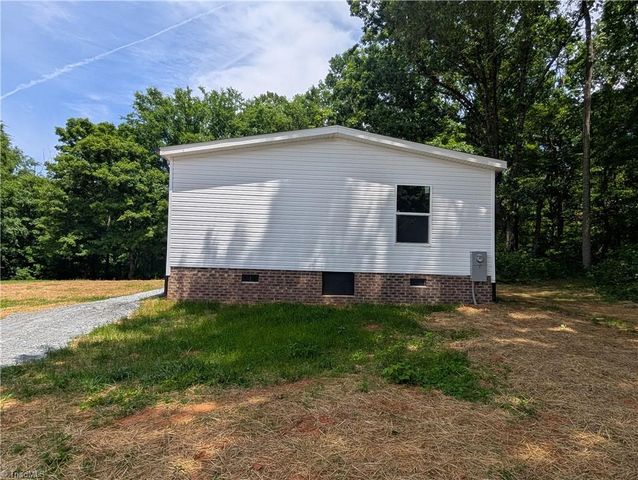 12402 Linwood Southmont Road, Lexington, NC 27292