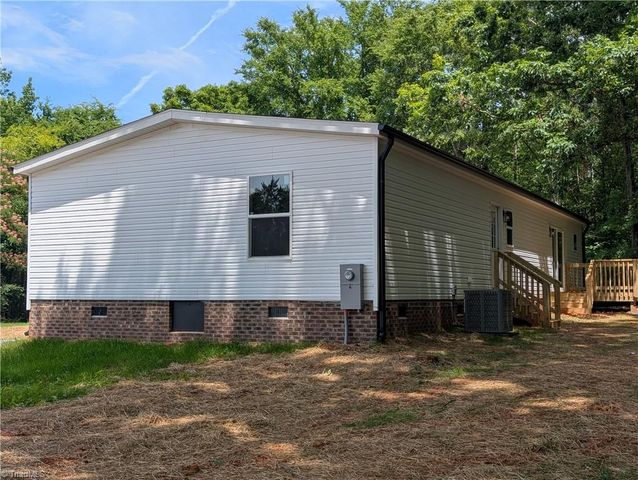 12402 Linwood Southmont Road, Lexington, NC 27292
