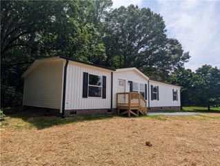 12402 Linwood Southmont Road, Lexington, NC 27292