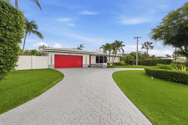 5900 Bayview Drive, Fort Lauderdale, FL 33308