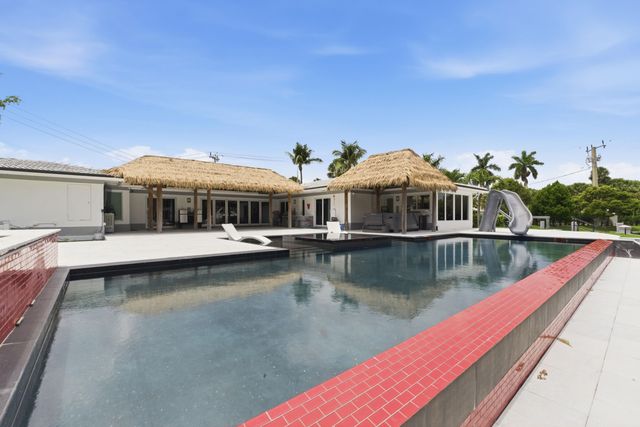 5900 Bayview Drive, Fort Lauderdale, FL 33308