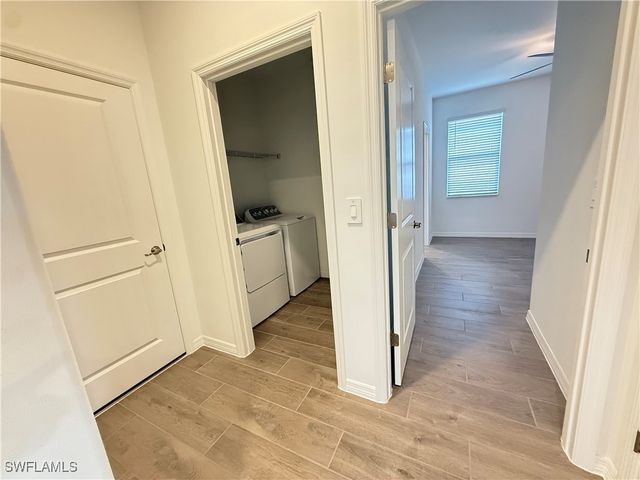 2357 Avocado LN, Naples, FL 34120