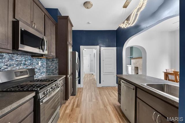 4272 Hartford Street, St Louis, MO 63116