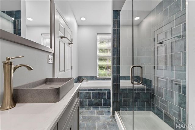 4272 Hartford Street, St Louis, MO 63116