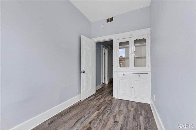 4272 Hartford Street, St Louis, MO 63116