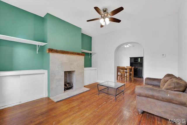 4272 Hartford Street, St Louis, MO 63116
