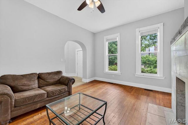 4272 Hartford Street, St Louis, MO 63116