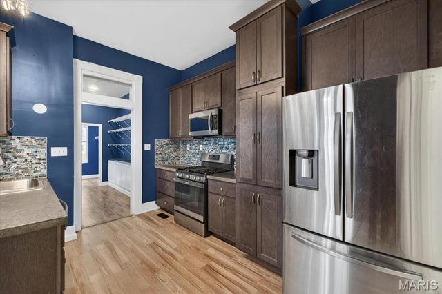 4272 Hartford Street, St Louis, MO 63116