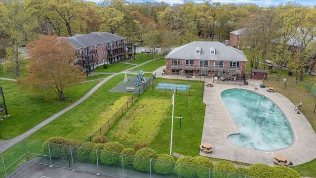 39 Farrwood Ave 1, North Andover, MA 01845