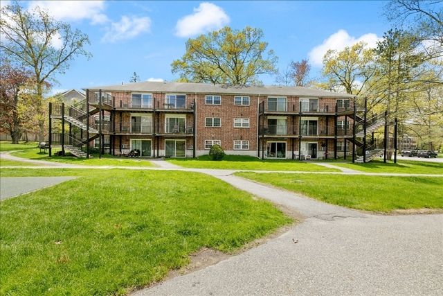 39 Farrwood Ave 1, North Andover, MA 01845