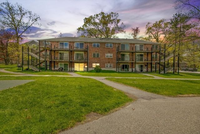 39 Farrwood Ave 1, North Andover, MA 01845