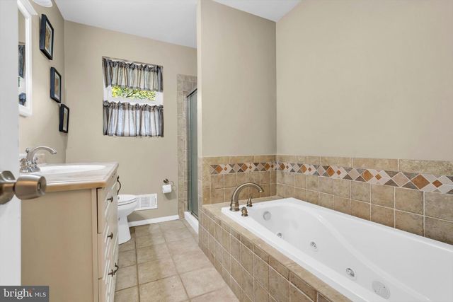 155 UPPER FERRY RD, Ewing Twp, NJ 08628