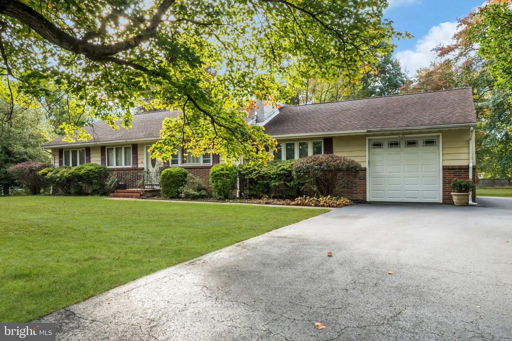 155 UPPER FERRY RD, EWING TWP, NJ 08628 — photo 3