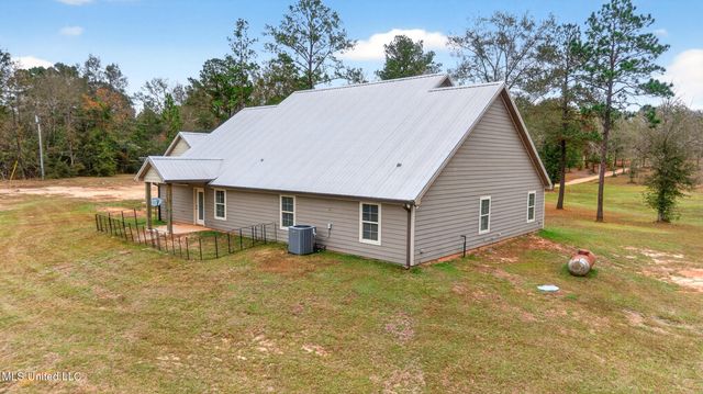 13 Homer Ladner Road, Poplarville, MS 39470