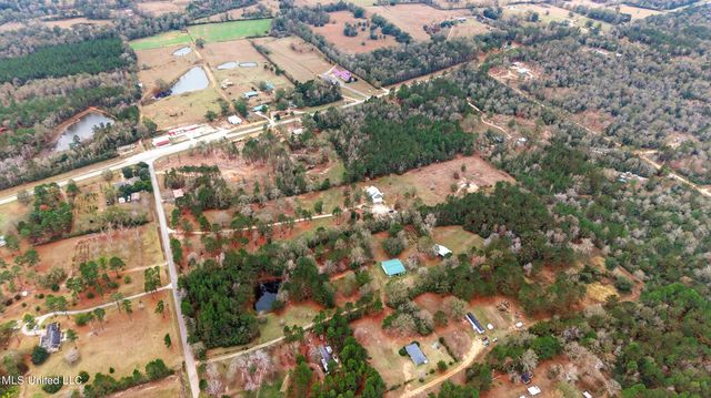 13 Homer Ladner Road, Poplarville, MS 39470