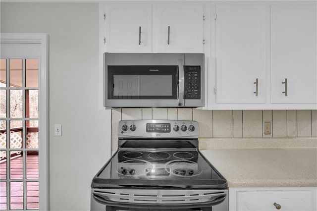 32 Cox Road SE, Cartersville, GA 30121