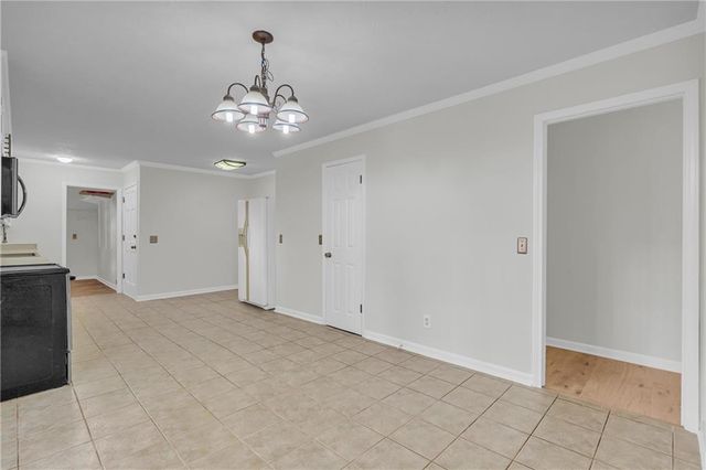 32 Cox Road SE, Cartersville, GA 30121