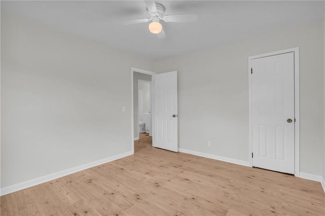 32 Cox Road SE, Cartersville, GA 30121