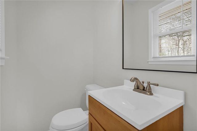 32 Cox Road SE, Cartersville, GA 30121