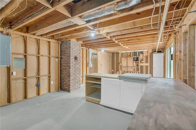 32 Cox Road SE, Cartersville, GA 30121