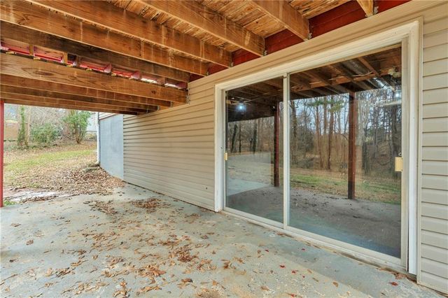 32 Cox Road SE, Cartersville, GA 30121