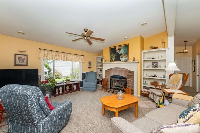 12 Diamondback Drive, Rochester, NH 03868