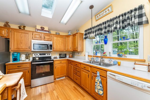 12 Diamondback Drive, Rochester, NH 03868