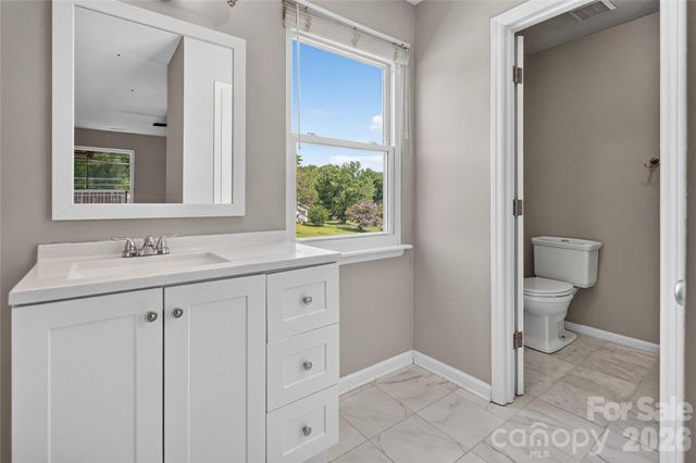 11117 Kingfisher Drive, Charlotte, NC 28226