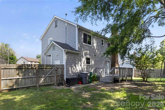 11117 Kingfisher Drive, Charlotte, NC 28226