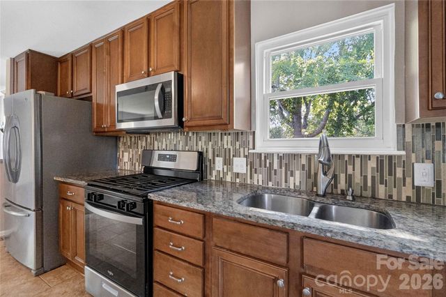 11117 Kingfisher Drive, Charlotte, NC 28226