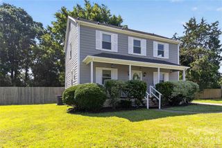 11117 Kingfisher Drive, Charlotte, NC 28226