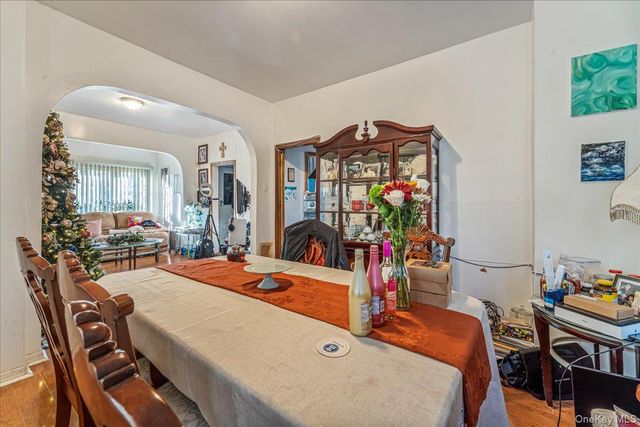 8763 108th Street, Richmond Hill, NY 11418