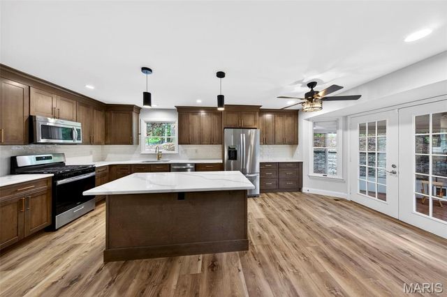 4568 Braungate Drive, St Louis, MO 63128
