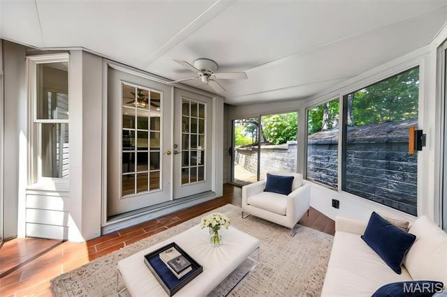 4568 Braungate Drive, St Louis, MO 63128