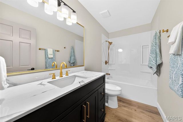 4568 Braungate Drive, St Louis, MO 63128