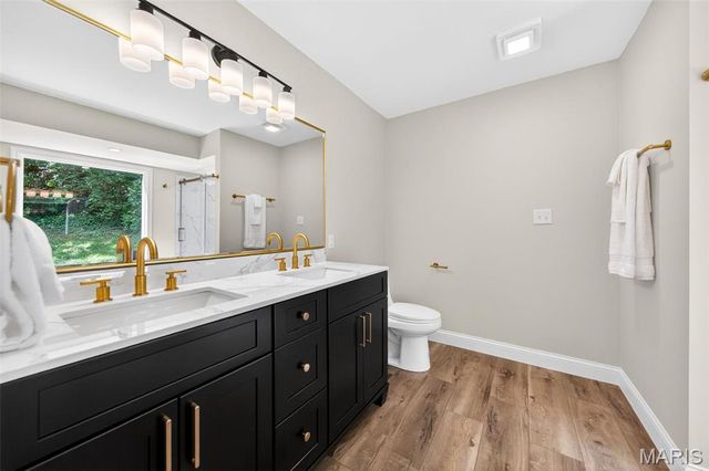 4568 Braungate Drive, St Louis, MO 63128