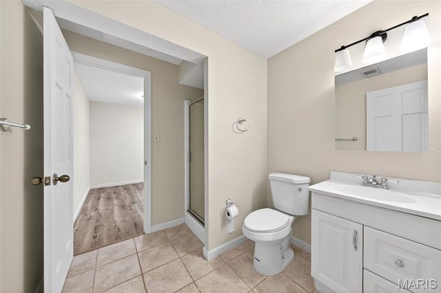 4568 Braungate Drive, St Louis, MO 63128