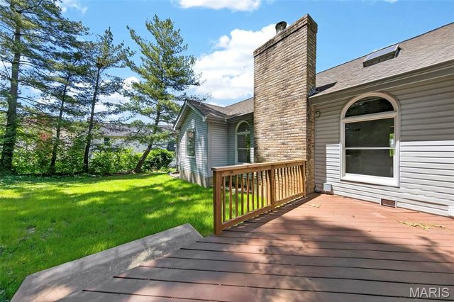4568 Braungate Drive, St Louis, MO 63128