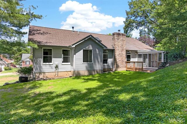 4568 Braungate Drive, St Louis, MO 63128