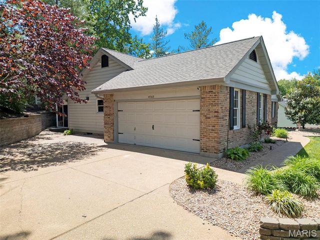 4568 Braungate Drive, St Louis, MO 63128