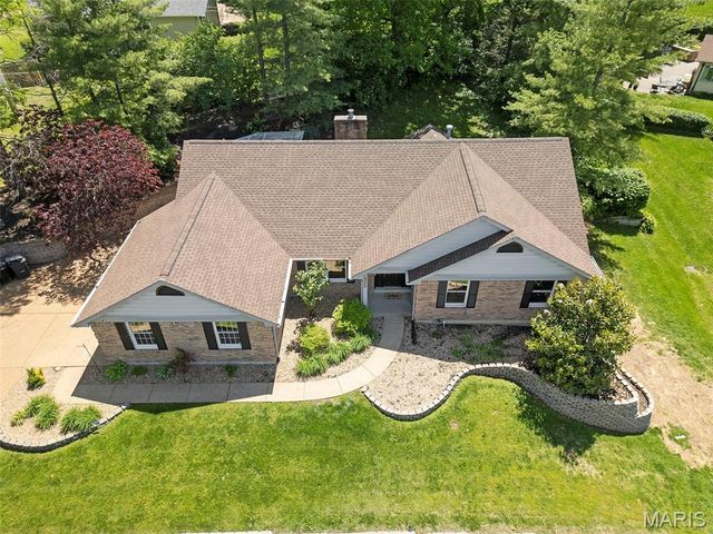 4568 Braungate Drive, St Louis, MO 63128