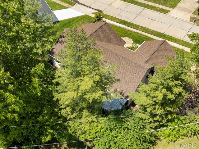 4568 Braungate Drive, St Louis, MO 63128