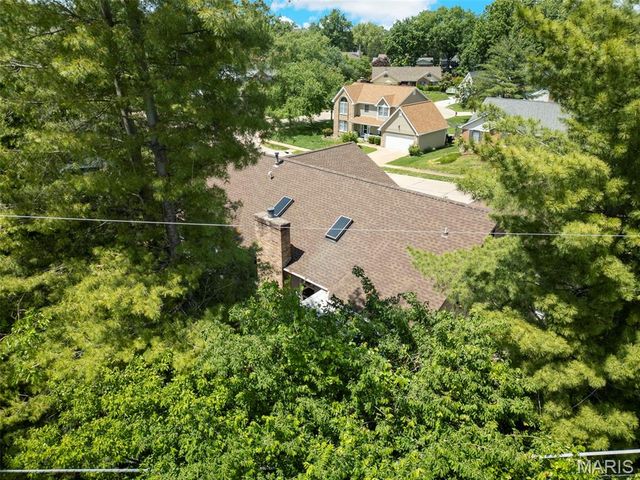 4568 Braungate Drive, St Louis, MO 63128