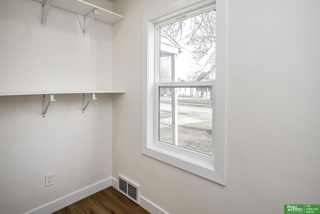 2530 Crawford Street, Bellevue, NE 68005